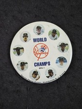 1979 Baseball button NYY World Champs SPA-1 ( VG to EX )