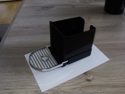 Ersatzteile Kaffeemaschine DeLonghi Nespresso EN267BAE  hier: Pad-Auffangbehälte