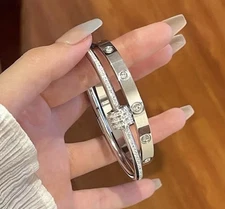 Simple Women’s Minimalist Bangle Bracelets – 2PCS Fashion Jewelry Set