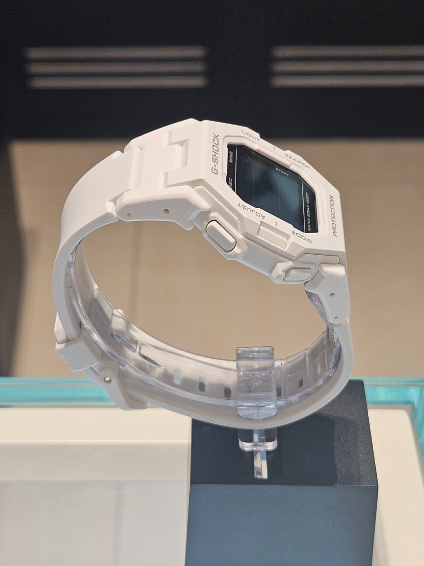 G-Shock GD-B500-7DR Waterproof Watch Bluetooth Light Function