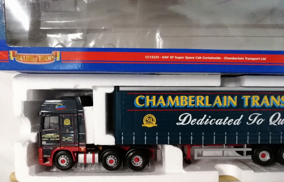 お買い得『限定版』CORGI DAF XF スーパースペースキャブ1/50 Amazon.co.jp: 限定版 CORGI DAF XF スーパースペースキャブ1 50