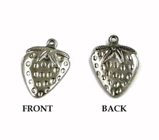 18 Vintage Silver Plated Steel Strawberry Fruit 16x12mm Pendant Bead Charms 5580