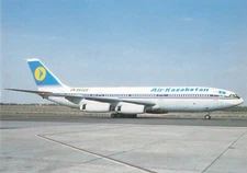 Postcard Airline AIR KAZAKSTAN IIyushin 86 UN-86068 CC7.
