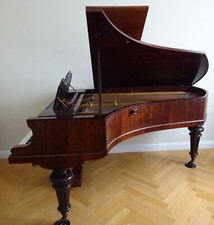 Antiker Blüthner Konzertflügel