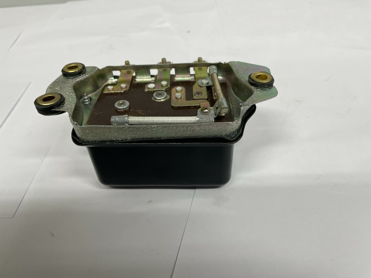 2014 Sportster Harley Davidson Voltage Regulator 74511-65 - 12