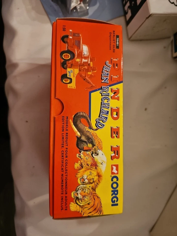 CORGI PINDER JEAN RICHARD BERLIET GLR8 WRECKER #70401 - Изображение 3 из 3