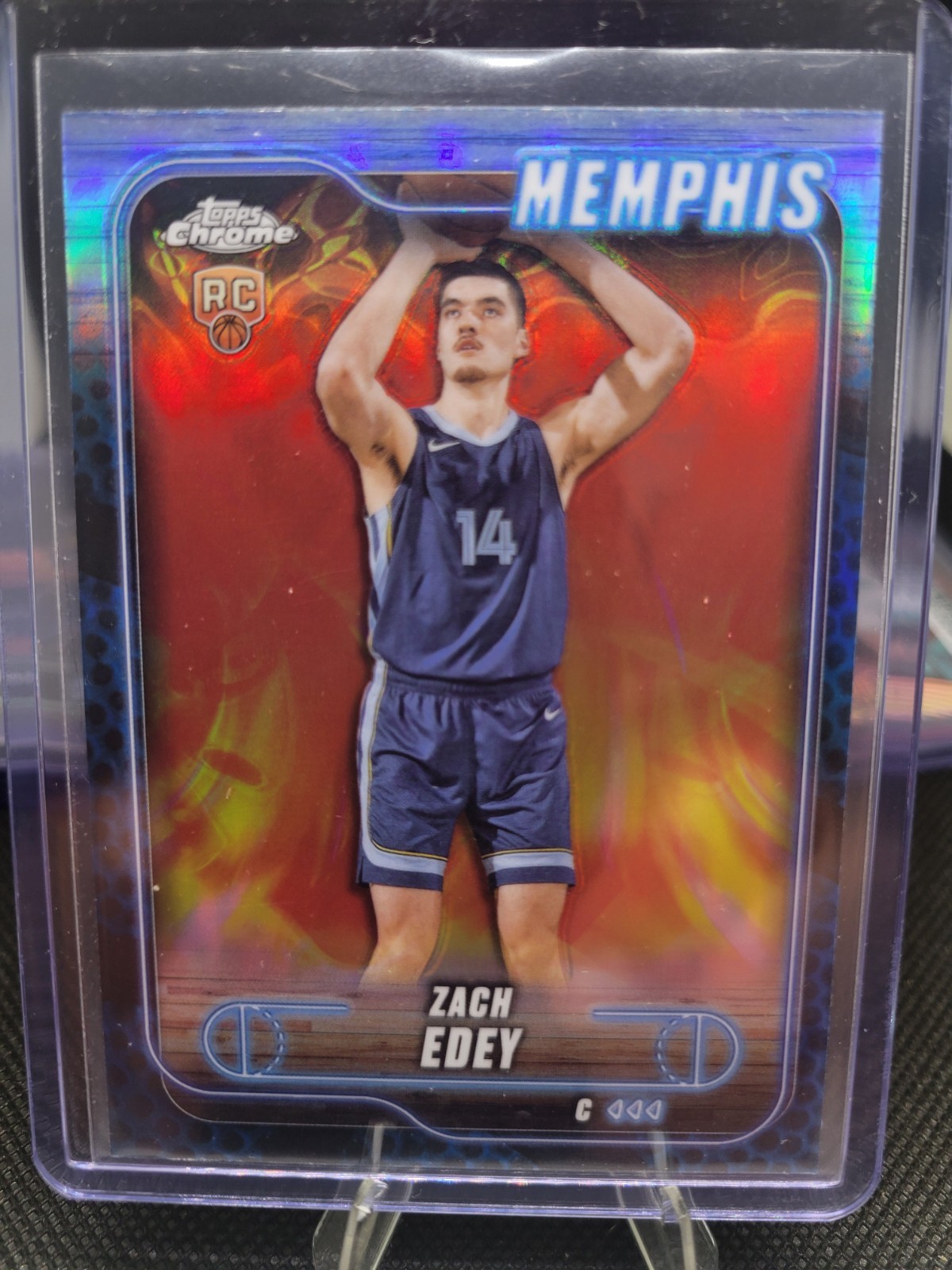 2024-25 Topps Chrome - Zach Edey #152 Pink Refractor (RC)