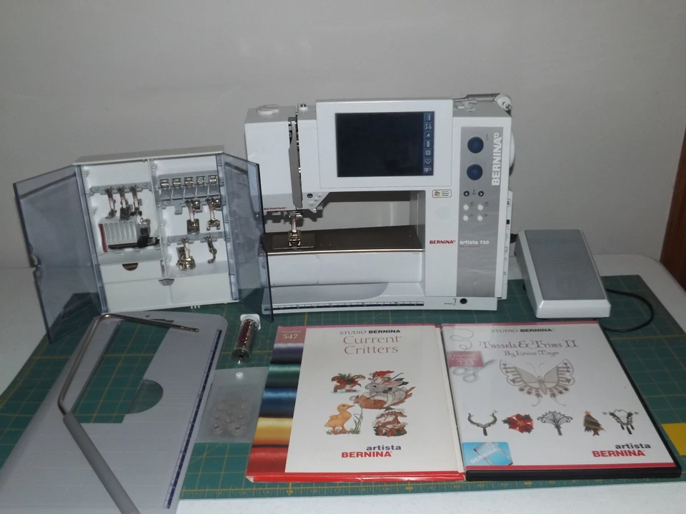 Bernina 730e Sew & Emb Machine , Low Hrs, Ex, Cond. 2 feetures books & Lots Acc - Image 4 of 4