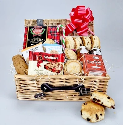 GIFTHAMPERZ CHRISTMAS Afternoon Tea Food Hamper Box gift present Mince Pies Cake Biscuits