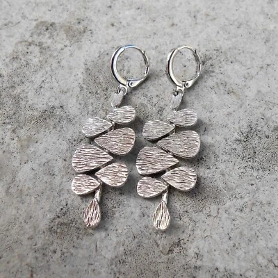 Boucles d'Oreilles Dormeuses Argent à Pendants Géométriques Minimalistes - Photo 1/4