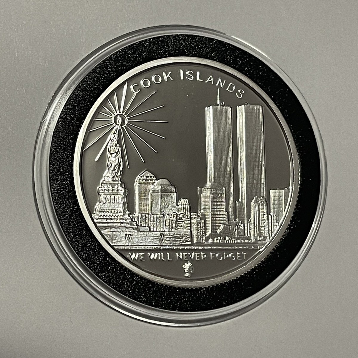 9/11 Twin & Freedom Tower Proof Coin 1 Troy Oz .999 Fine Silver