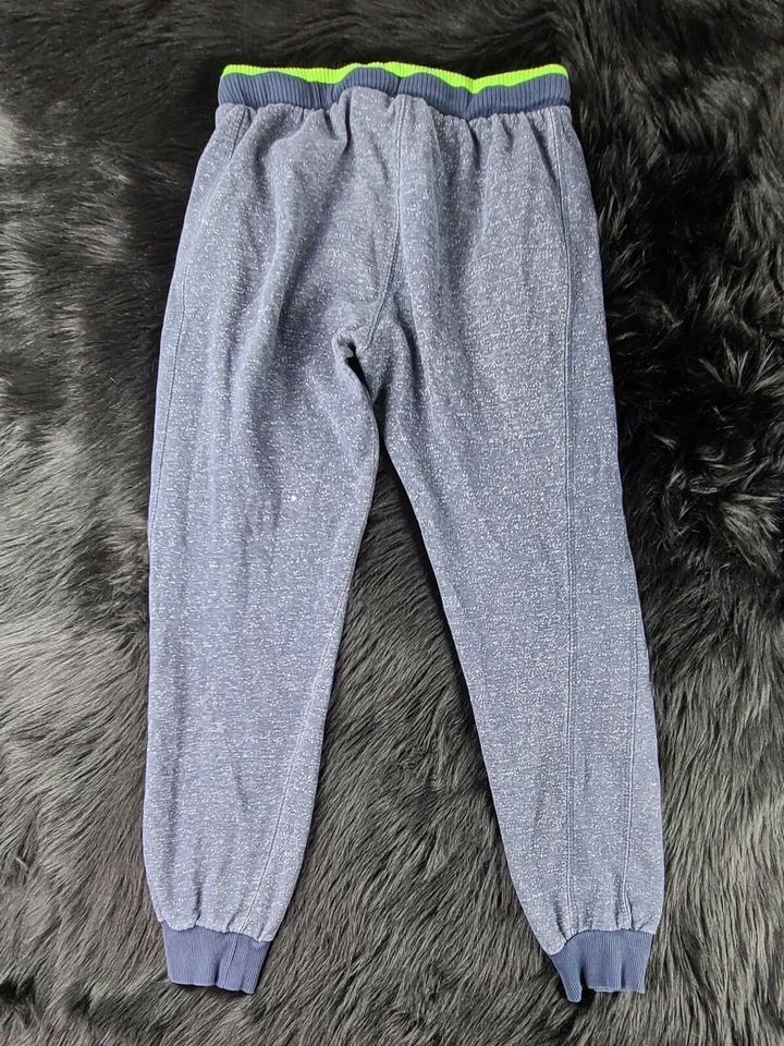 Puma Joggers para meninos XL (18/20) enviados prontamente 💨  - Imagem 2 de 4