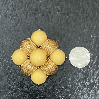 アクセサリー CADORO Jewel Co. 70s vintage brooch Vintage CADORO Signed Gold Tone Yellow Bakelite Cabochon Diamond