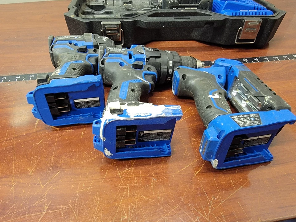 Kobalt 24V Li-Ion Cordless 3-Tool Combo Kit, Drill,  Impact Driver & Light - Image 4 of 4