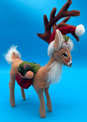 Annalee Winter Christmas Standing Reindeer Antlers Figurine 2012 *Tag cut off