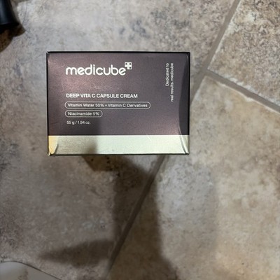 MEDICUBE Deep Vita C Capsule Cream 55g | Brightening Vitamin C Moisturizer