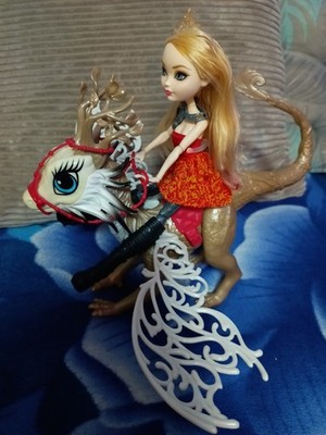 Ever After High Dragon Games Apple White Doll and Braebyrn Dragon