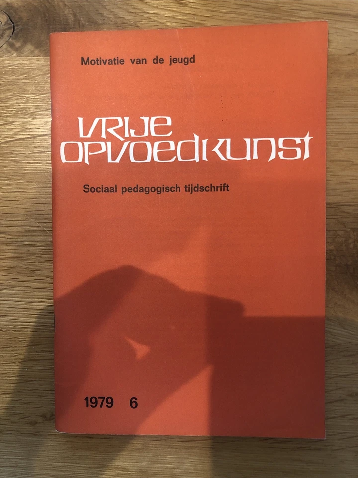 16 x Vintage 📕 Vrije Opvoedkunst Magazine 1979 - 84 Dutch Editions - Image 3 of 4