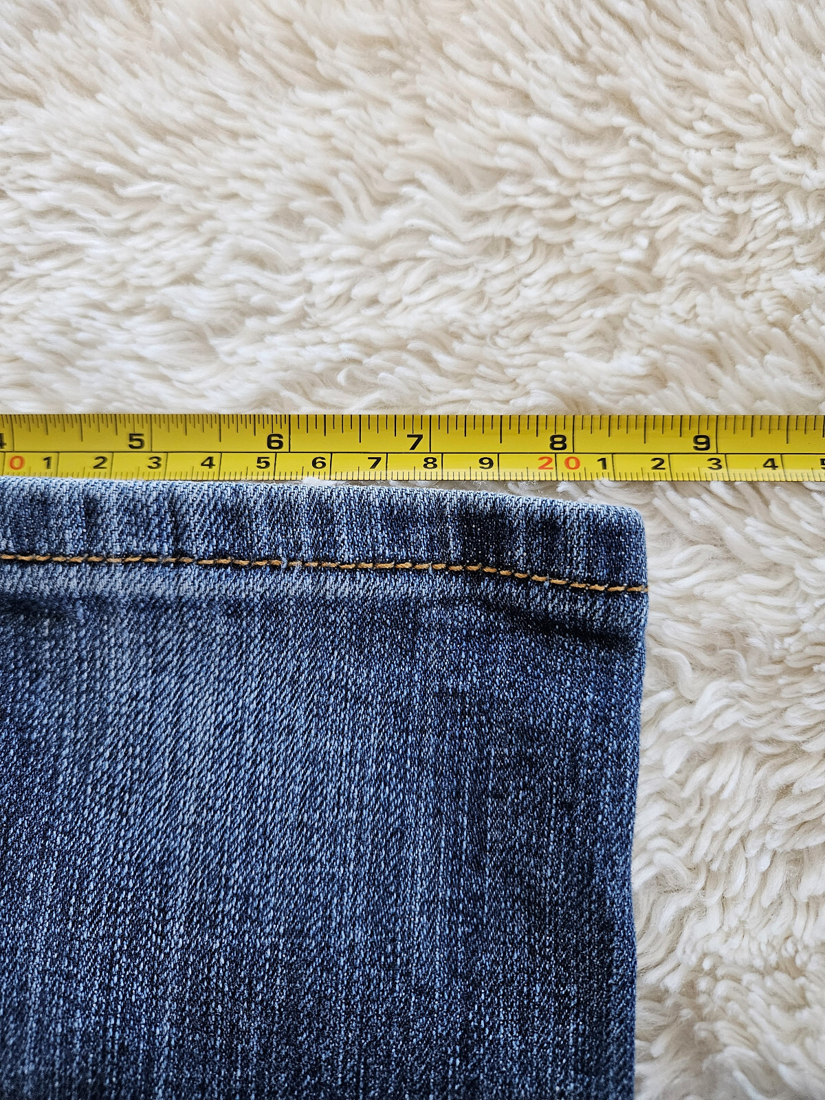 SIZE 29 7/8 Vigoss Studio Jeans Boot Cut, Flap Pocket