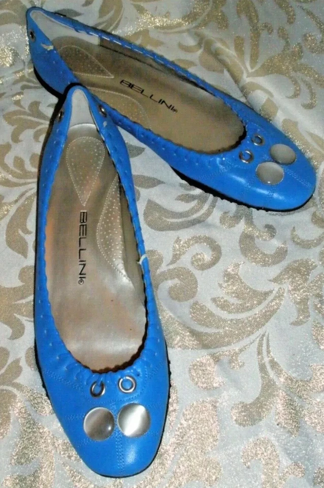 BELLINI MOCASINES PLANOS DE BALLET CUERO AZUL REAL DIAPOSITIVAS CON BOTÓN, OJAL DECORACIÓN 8,5 Foto 3 de 4