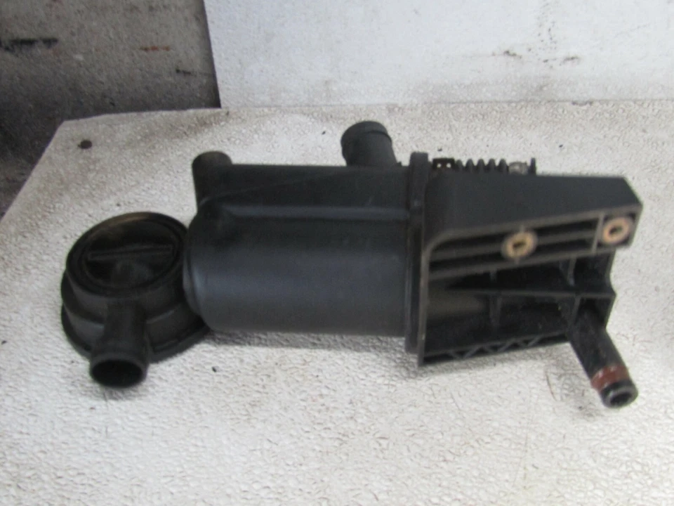 SEPARADOR DE ACEITE PORSCHE BOXSTER 99 Foto 4 de 4