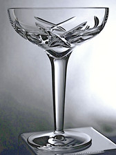 JOHN ROCHA - SIGNATURE - 16,3cm MARTINI / LOW CHAMPAGNERGLAS - WATERFORD KRISTALL
