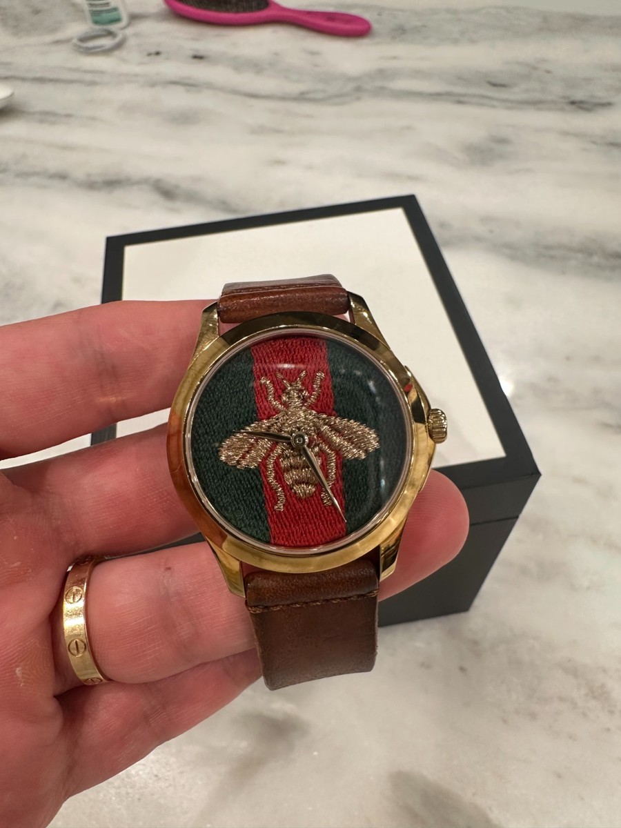 GUCCIブラウンレザー ゴールドアナログ時計 Gucci G-Timeless Honey Bee Gold Tone Steel Watch | eBay