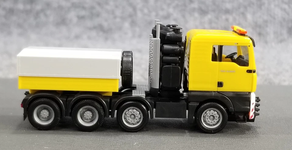 HERPA HO 1:87 148627 MAN TGA XL ZM SEMI IOB AMARILLO Foto 3 de 4