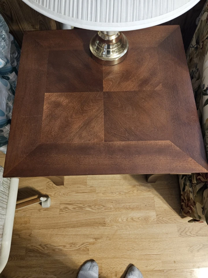 Juego de 2 mesas auxiliares y 1 mesa de centro de madera Foto 2 de 4