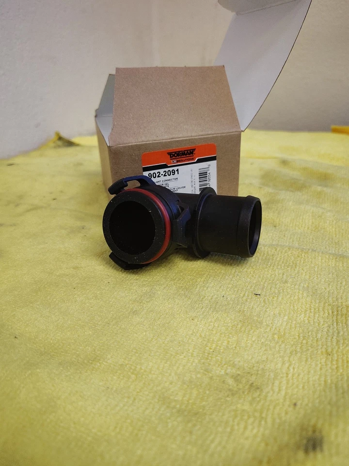 Conector de manguera de refrigeración superior para Chevy, Cadillac, Buick Foto 2 de 4