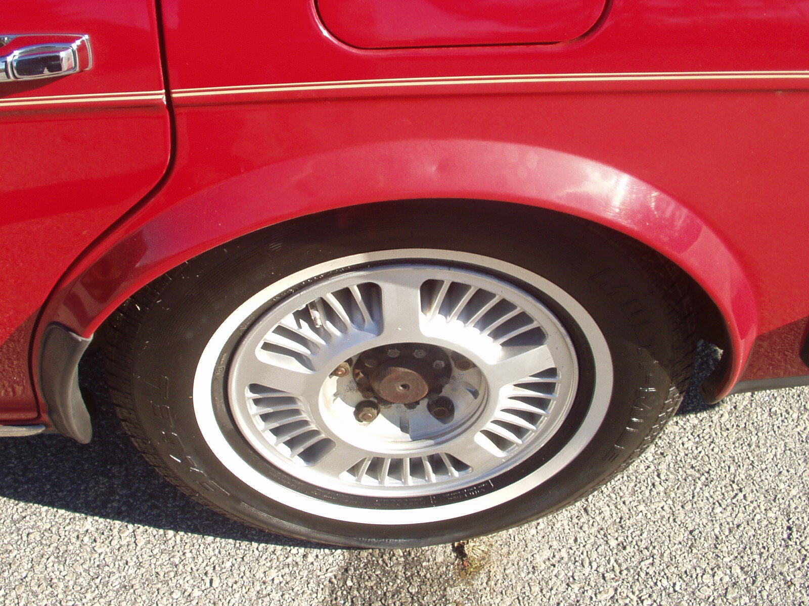 ROLLS ROYCE SPUR RONAL ALLOY RIM, BENTLEY TURBO R. WORLDS LARGEST USED INVENTORY