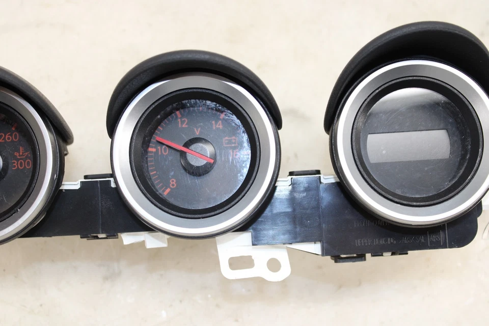 Medidores de temperatura 2009-2020 Nissan 370z volts/óleo fabricante de equipamento original HR47 - Imagem 3 de 4