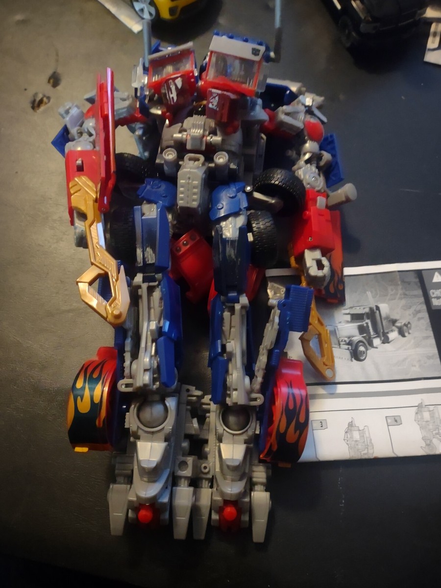 USED LARGE HASBRO TRANSFORMERS BATTLE BLADES (OPTIMUS PRIME A 