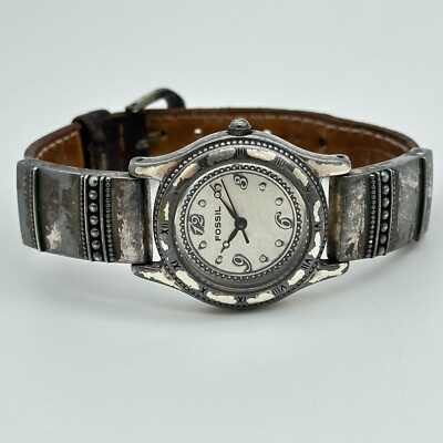 Vintage 1990s Ladies Classic FOSSIL Silver Tone Watch Brown  display picture 2