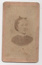 ANTIQUE CDV CIRCA 1870s REVENAUGH & CO. GORGEOUS YOUNG LADY ANN ARBOR MICHIGAN