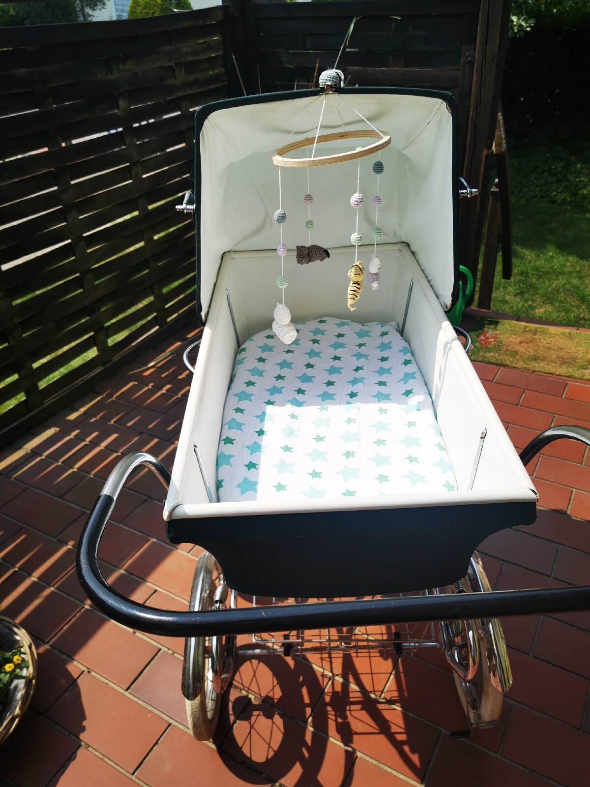 kinderwagen khaki grün