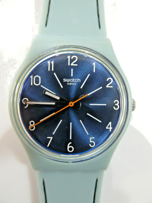 A Super 2016 Swatch Watch GM184 BLUE STITCHES, New Battery, Mint, Box, Papers