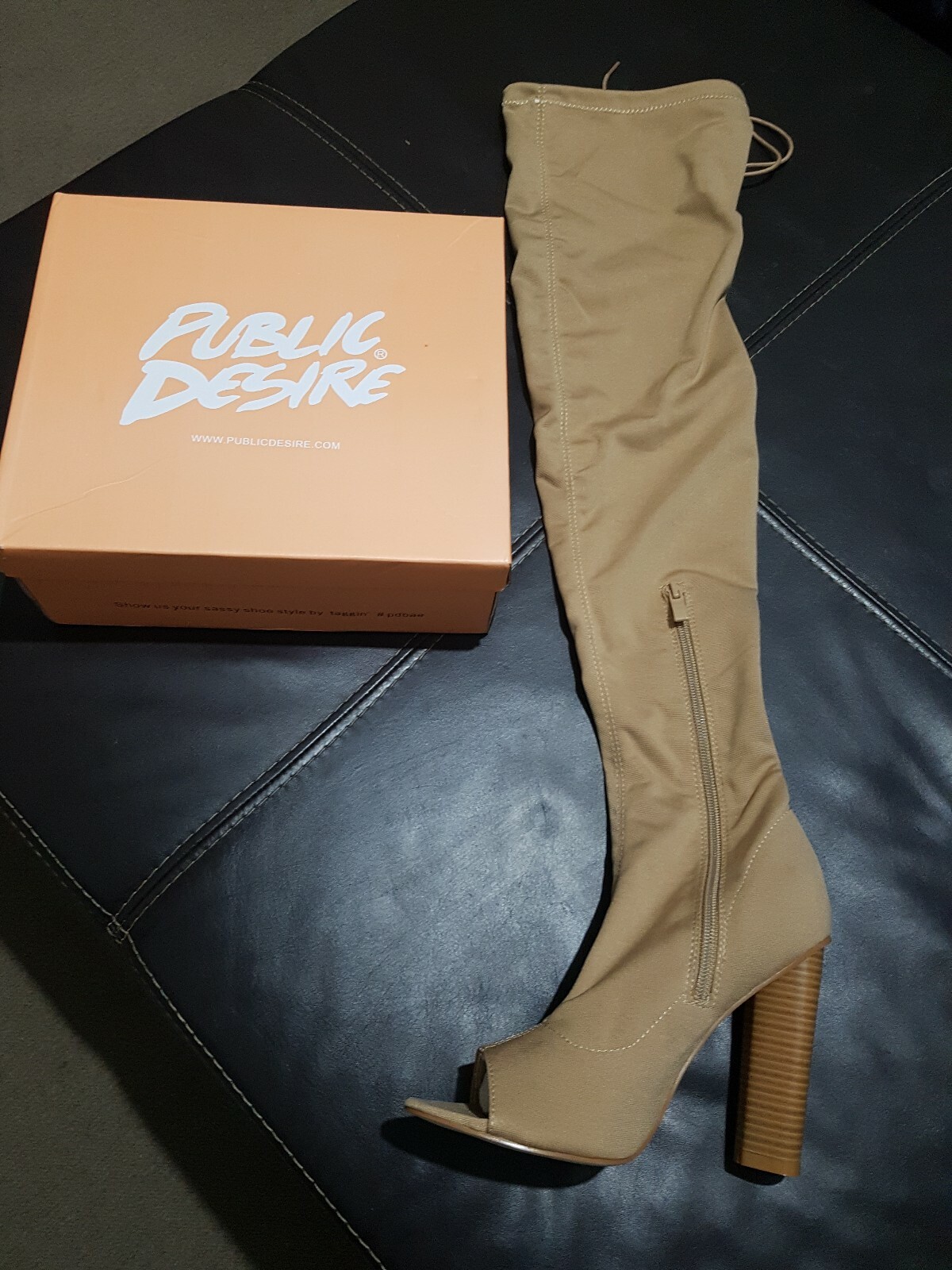 BOTAS LARGAS DE PUNTO CARISSA PEEPTOE NUDE Public Desire para mujer talla UK 5