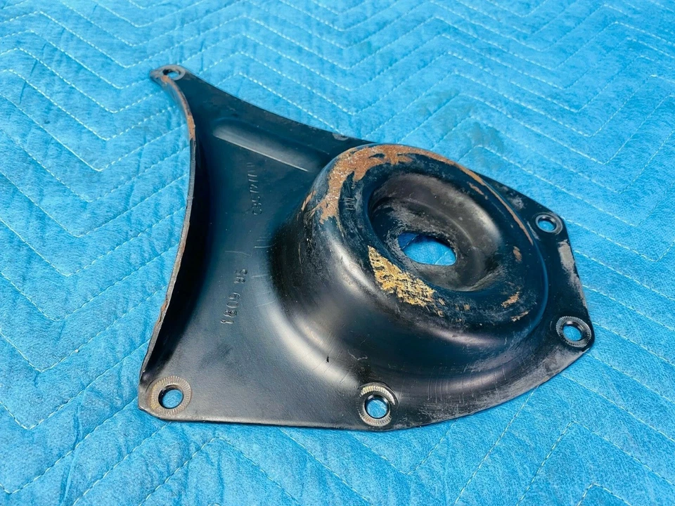 Placa inferior de resorte helicoidal delantero Jaguar XJR XJ6 XJ12 VDP con perno de pivote LH 95-98 OEM Foto 2 de 4