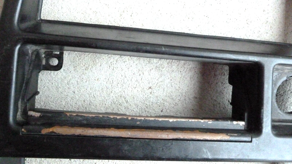 OEM Nissan D21 Pickup Truck Center Dash Surround Trim Stereo Cluster Radio Bezel - Изображение 2 из 4