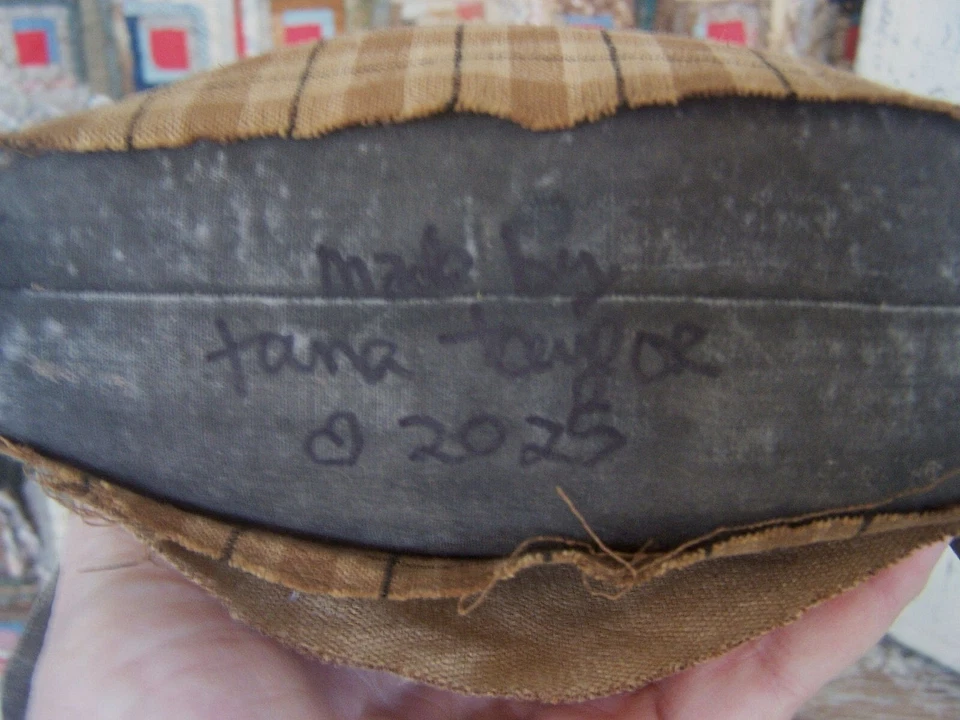 Primitive Black Rabbit Doll Grungy Rustic Bunny Decor - ARTISAN MADE - Image 4 of 4