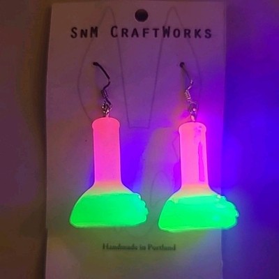 SNM Craftworks Portland Glow Blacklight Earrings Neon Green Pink NWT Handmade
