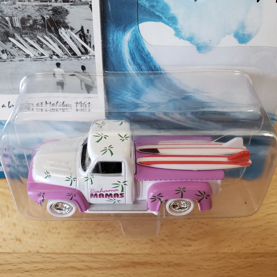 Johnny Lightning Wild Kat Pickup Bahama Mamas Surf Rods 1:64 White Lightning - Image 4 of 4