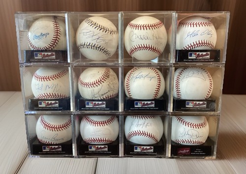 AUTOGRAPHED BASEBALL Lot