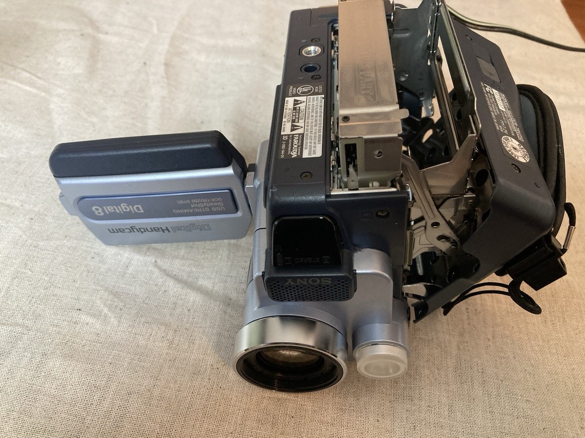 Sony Handycam DCR-TRV250 Digital-8 Camcorder for sale online Sony Handycam DCR-TRV250 Digital-8 Camcorder for sale online