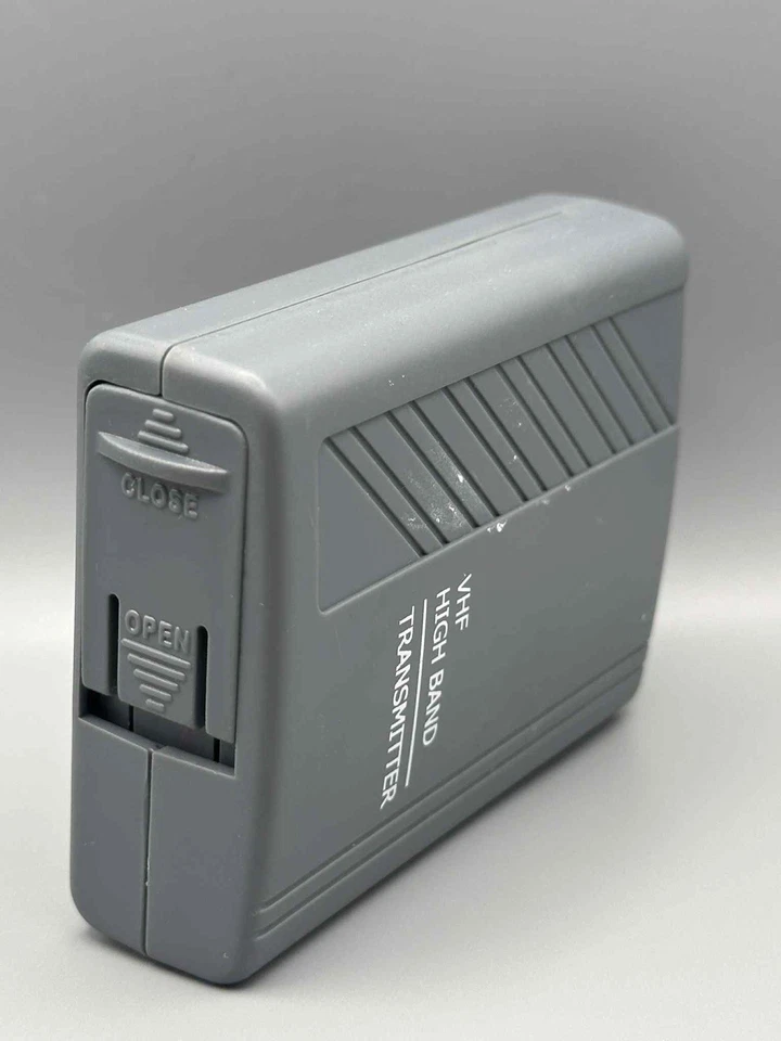 VHF High Band Wireless Transmitter 177.6 - Image 3 of 4
