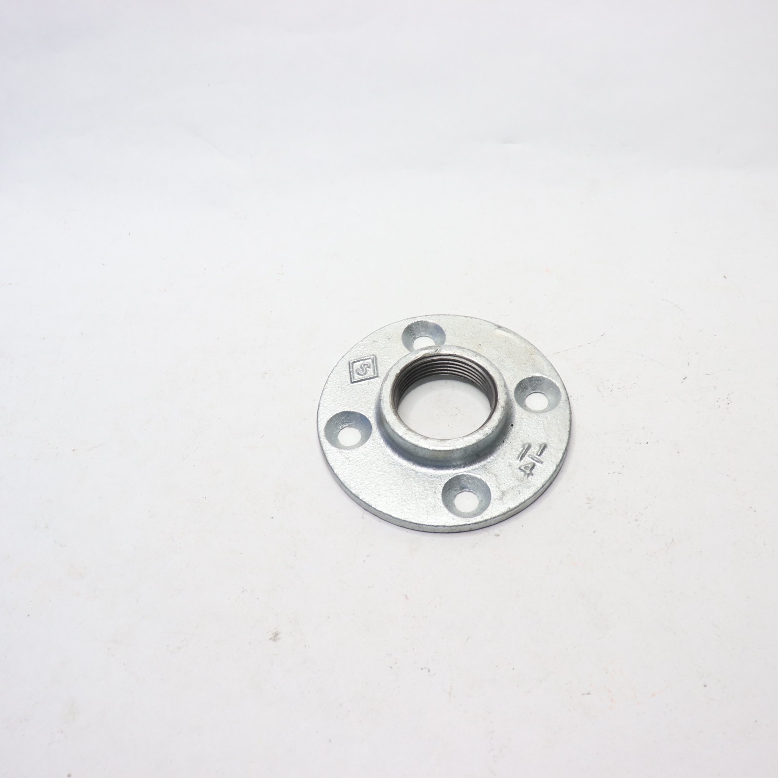 Floor Flange Fitting Galvanized Malleable Iron 1-1/4" 