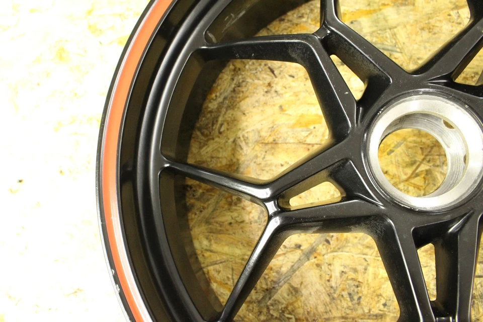 Disco llanta trasera MV Agusta Brutale 675 800 RR 2013 2014 2015 2016 Foto 4 de 4