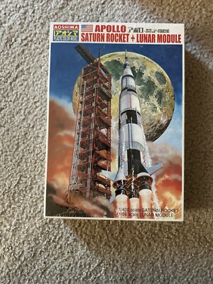 Aoshima Apollo Saturn Rocket and Lunar Module Plastic model kit SEALED
