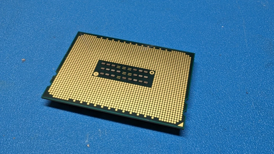 AMD Opteron 6274 16-Core 2.2GHz CPU OS6274WKTGGGU - Image 2 of 2